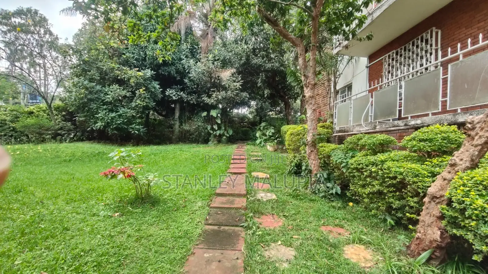 0.8-Acre Corner Plot for Sale – Riverside