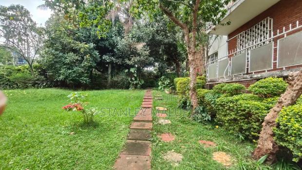 0.8-Acre Corner Plot for Sale – Riverside - thumbnail 6