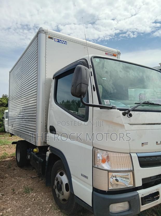 Mitsubishi Fuso - thumbnail 2