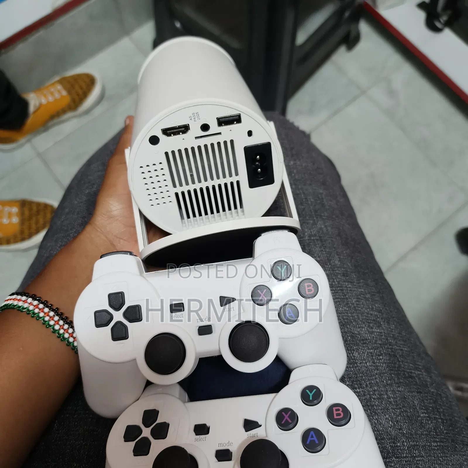Hy 300 Gaming Projector With Two Gaming Pads Usb With Downloaded Games