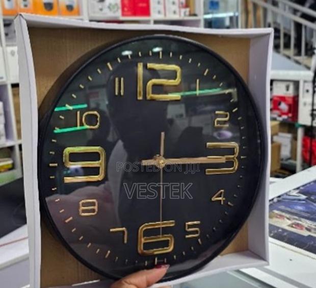 Spy Wall Clock Camera