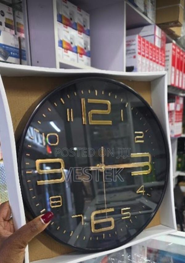 Good Quality Wifi Security Round Wall Clock Camera Hd 1080p Wifi - main view