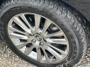 Toyota Harrier 2019 Black