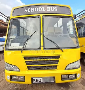 Isuzu FRR 2009 Yellow