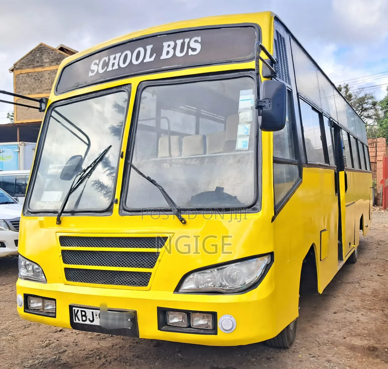 Isuzu FRR 2009 Yellow