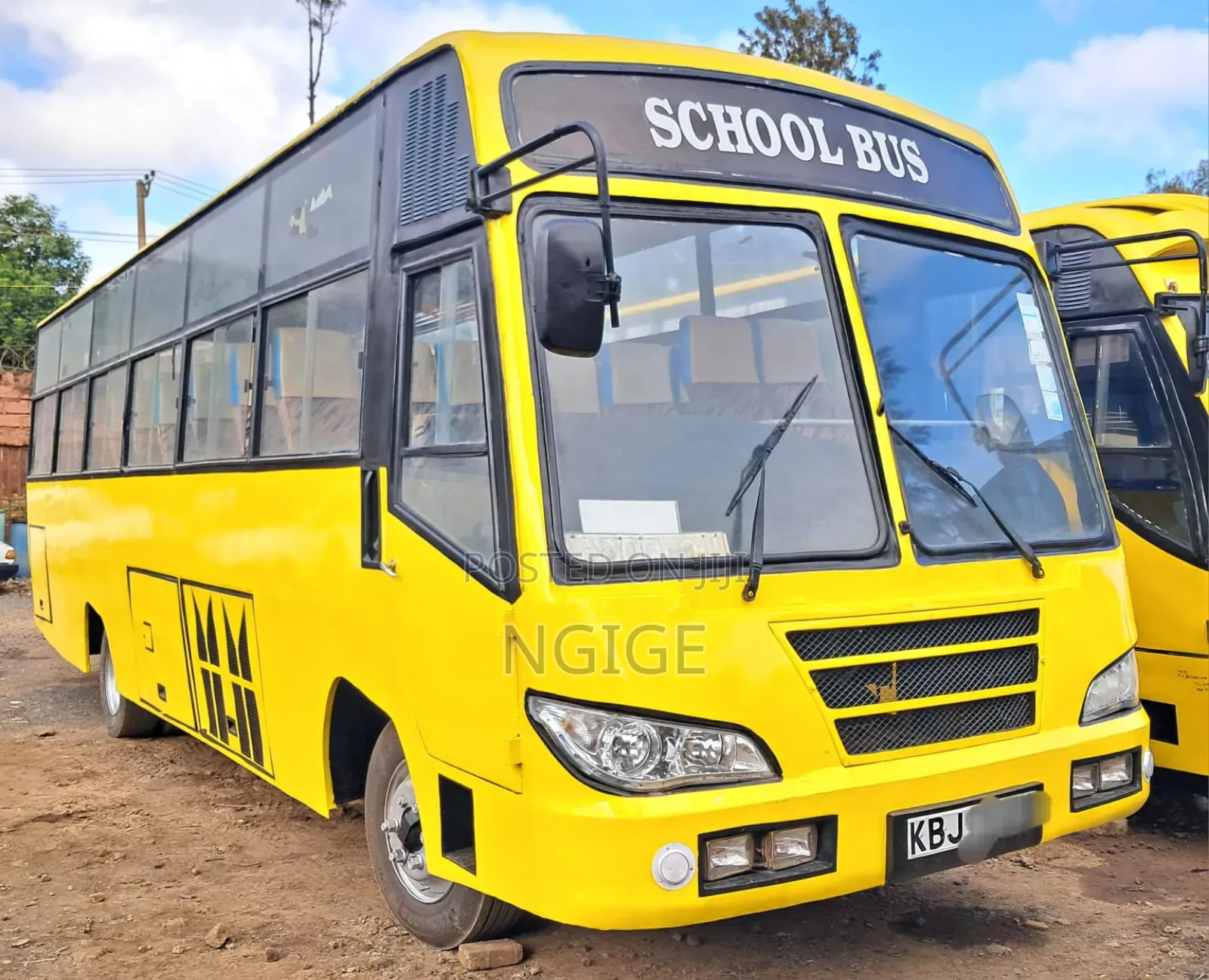 Isuzu FRR 2009 Yellow