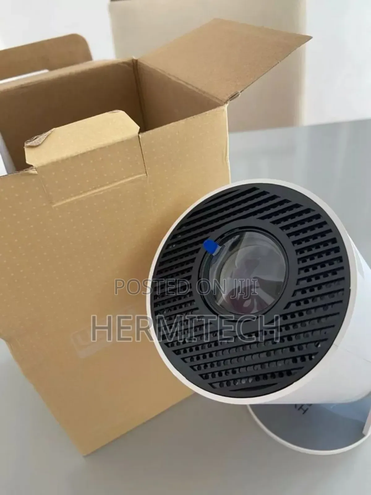 Hy 300 Projector  With Clear Projection Resolution
