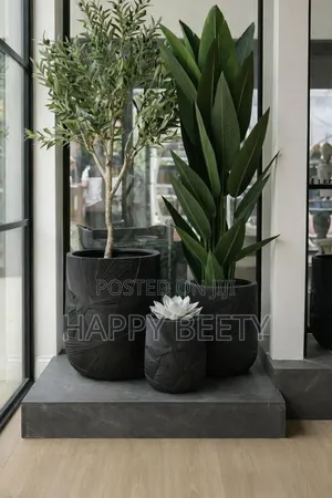 Elegant 3-Piece Ceramic Vase Set