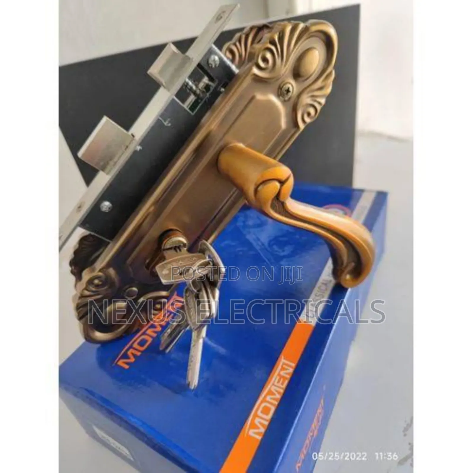 Door Lock- Moment Door Lock