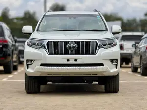 Toyota Land Cruiser Prado 2.8 2019 White