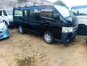 Toyota HiAce 2019 Black