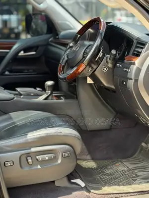 Lexus LX 2016 Black