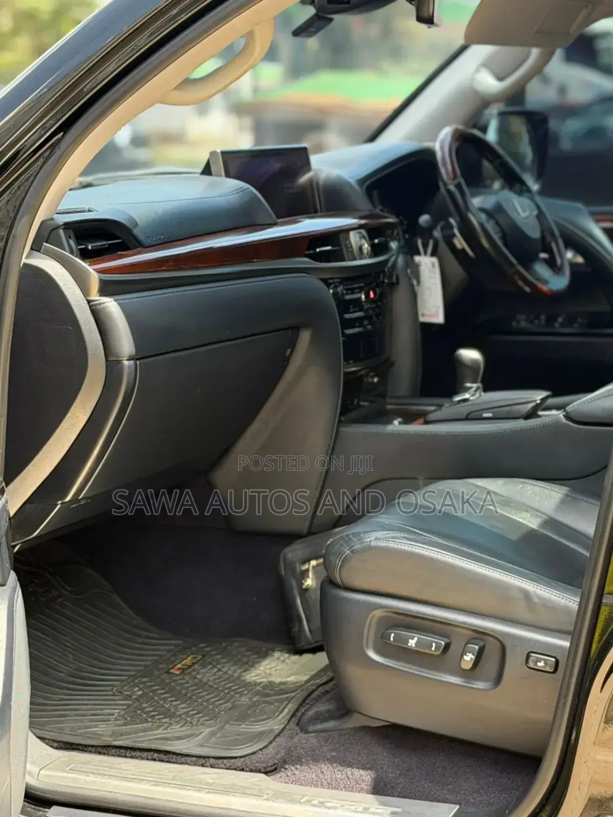 Lexus LX 2016 Black