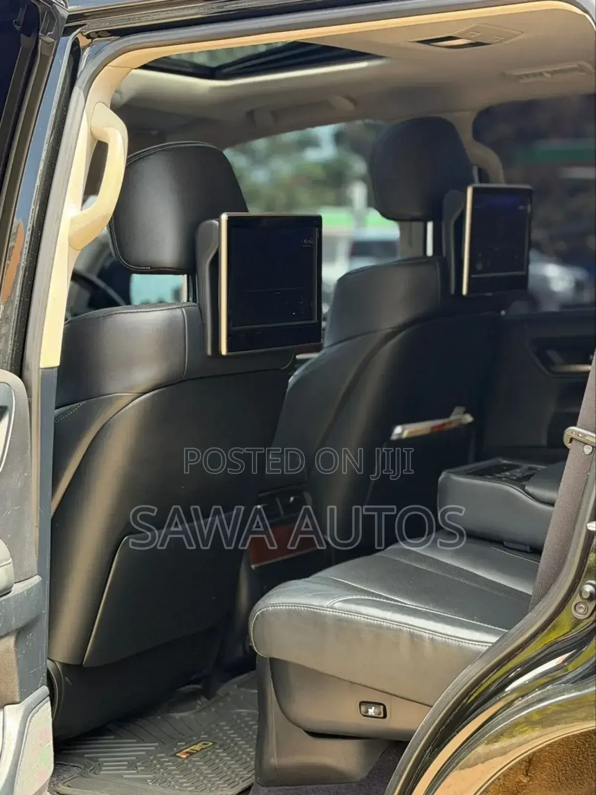 Lexus LX 2016 Black