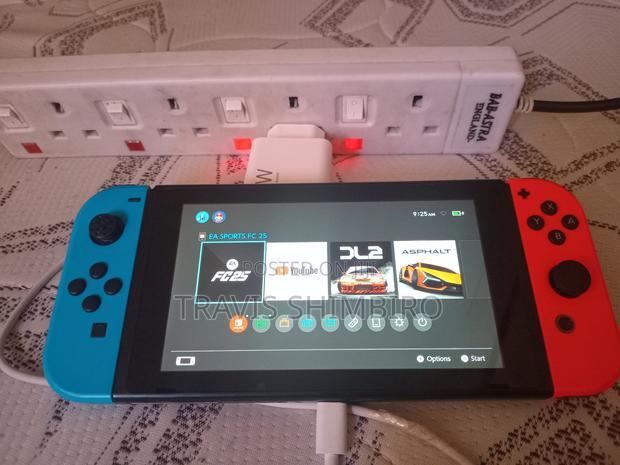 Nintendo Switch - thumbnail 9