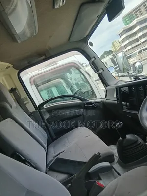 Isuzu Elf 2018 Model