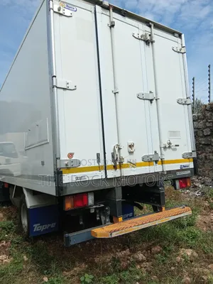 Isuzu Elf 2018 Model