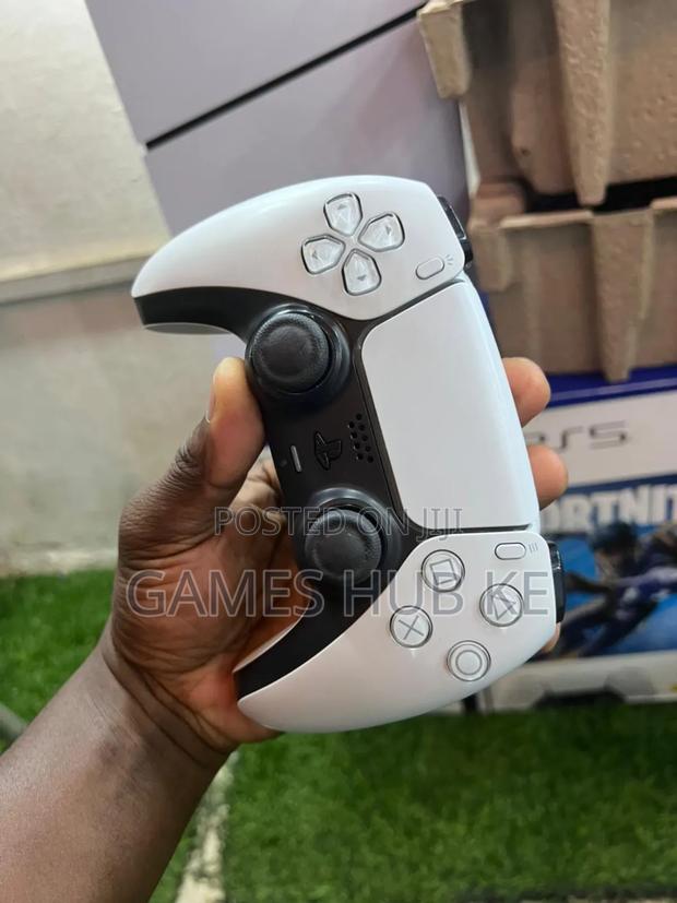 Ps5 Pad Pre-Owned Ps5 Pad Used - main view