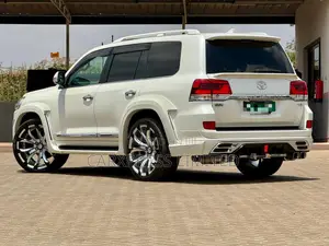 Toyota Land Cruiser 2021