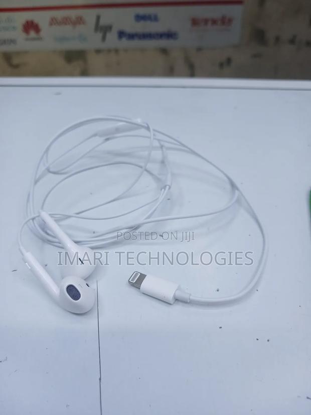 Apple Earphones - thumbnail 2