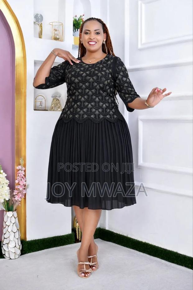 Women Clothes - thumbnail 12