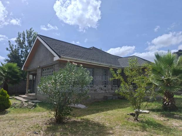 Plot for Sale - thumbnail 3