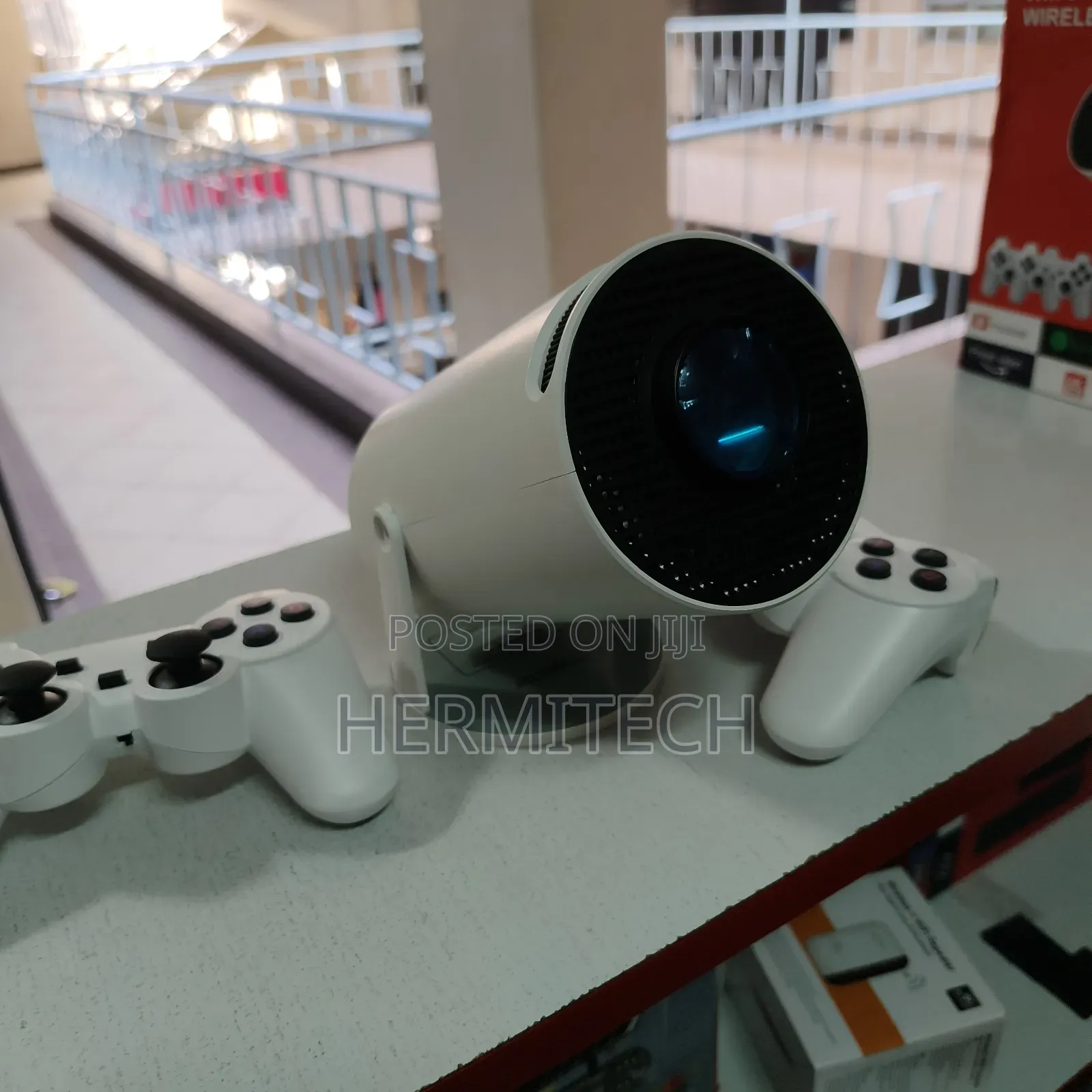 White Gaming Projector New Model Quality Gaming Consoles