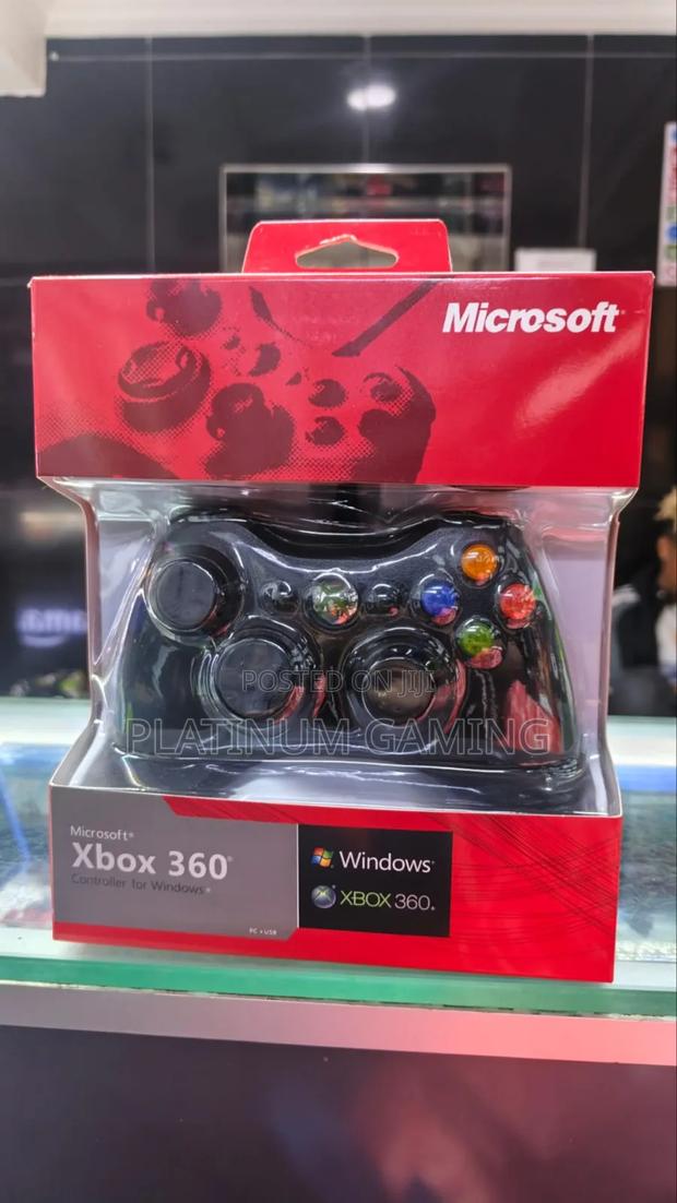 X Box 360 Wired Controller - main view