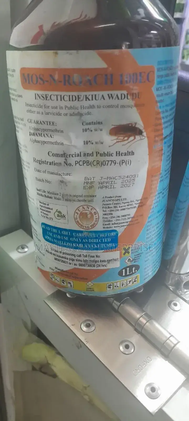 Mos Roach a Litre