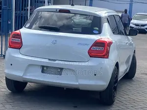 Suzuki Swift 2019 Pearl