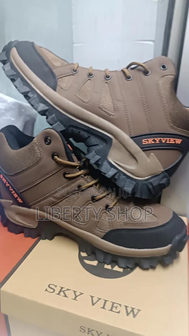 Hand Grip Hiking Boots - thumbnail 2
