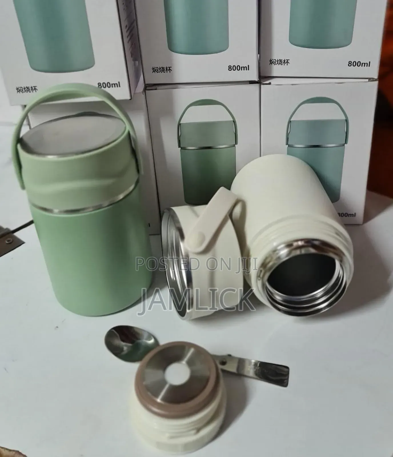 800ml Food Flask With Built-in Spoon - Jf