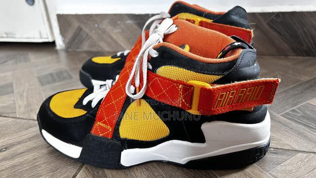 Nike Air Raid Shoes - thumbnail 3