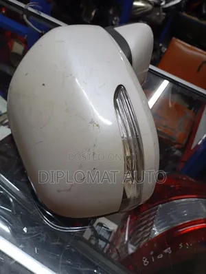 Toyota Pixis Sidemirror Indicator.