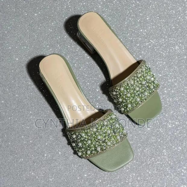 Classy Slip on Block Pumps - thumbnail 3