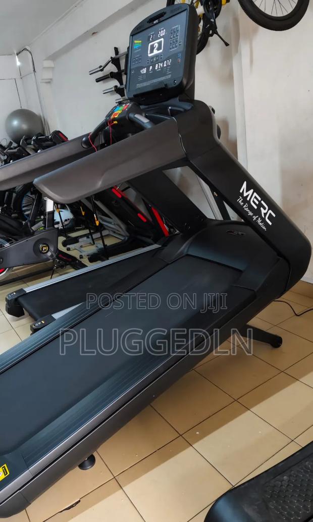 *Merc V9 Commercial Treadmill - main view