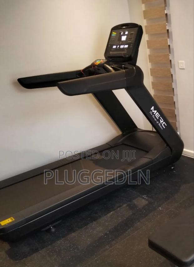 *Merc V9 Commercial Treadmill - thumbnail 2