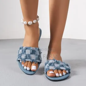 Ladies Flat Sandals With Denim Outerwear