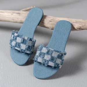 Ladies Flat Sandals With Denim Outerwear