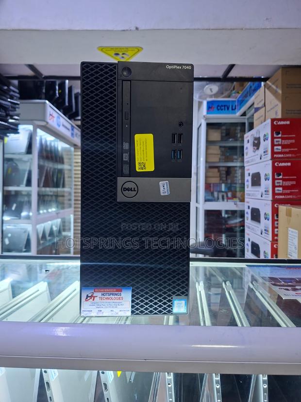 Desktop Computer Dell OptiPlex 7040 8GB Intel Core i7 HDD 500GB - main view