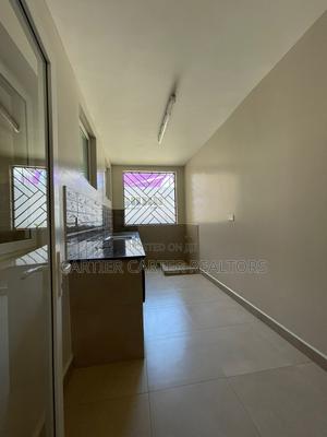 2bdrm Apartment in Gateway Mall Area for sale - thumbnail 2