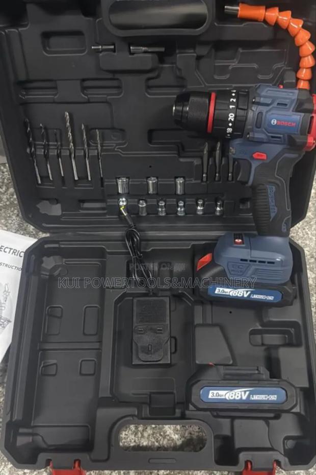Bosch Brushless Cordless Drill Set / Drill Set - main view