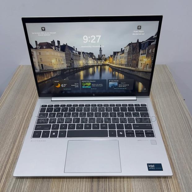 New Laptop HP Elitebook 830 G11 16GB Intel Core Ultra 7 SSD 512GB