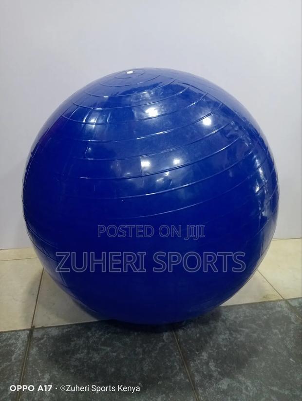 85cm Yoga Ball - thumbnail 3