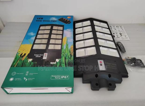 *3000w Solar Street Light + Pole