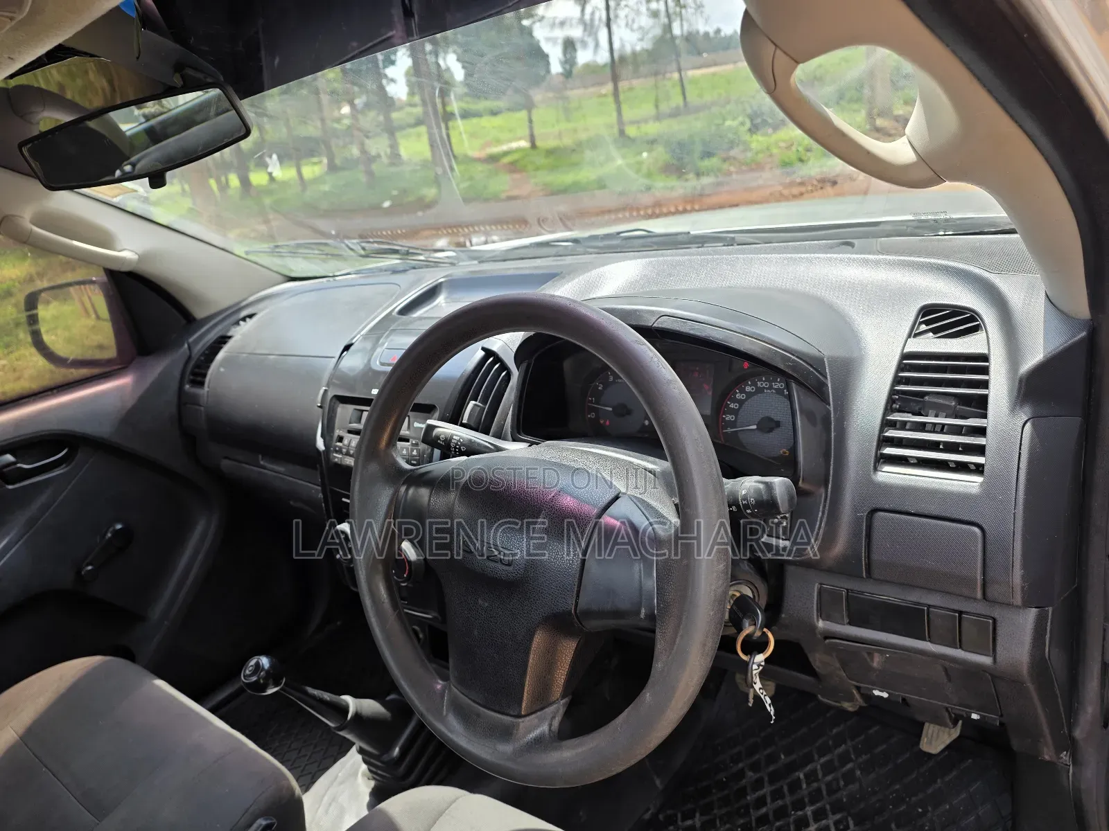 Isuzu D-MAX 2022 Silver