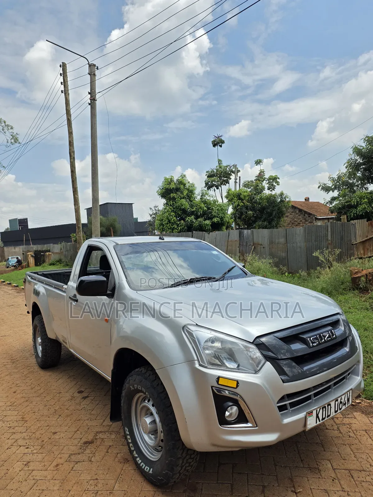 Isuzu D-MAX 2022 Silver