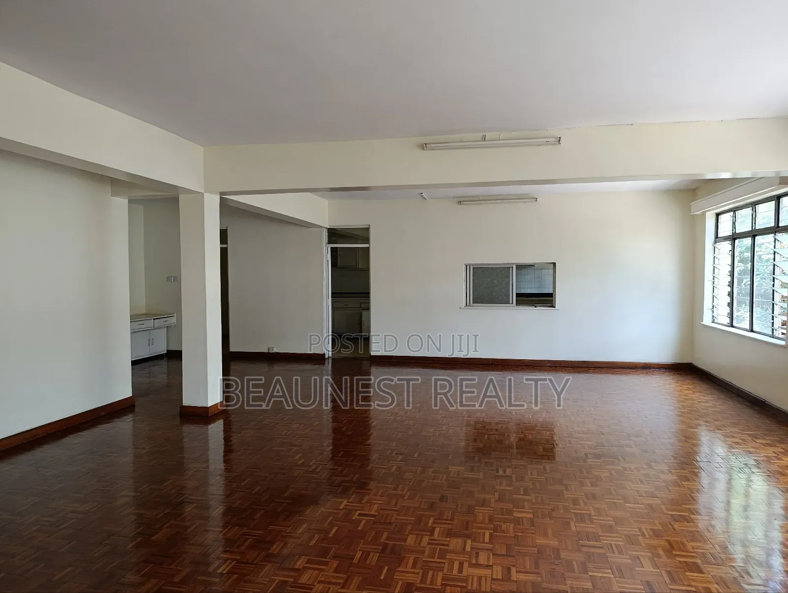 3 Bedroom Duplex Office