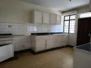 3 Bedroom Duplex Office