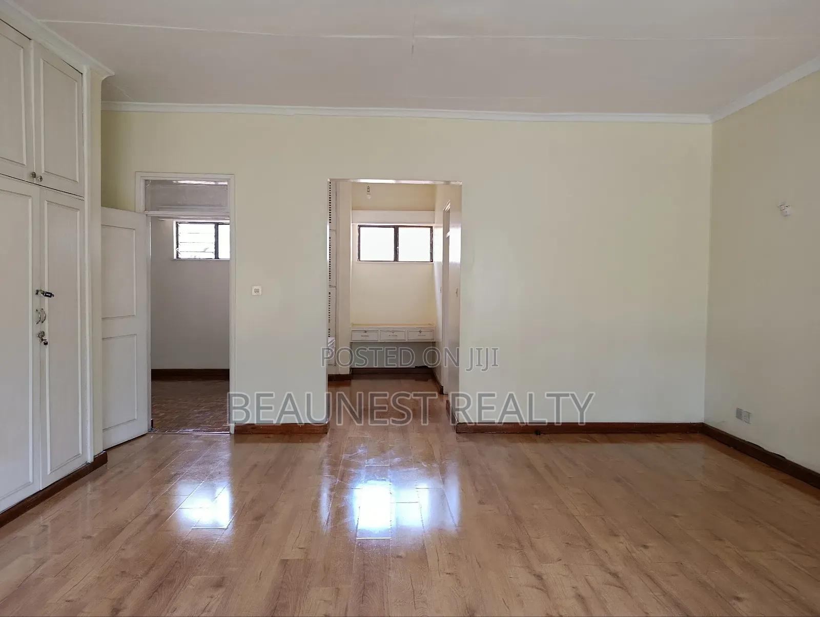 3 Bedroom Duplex Office